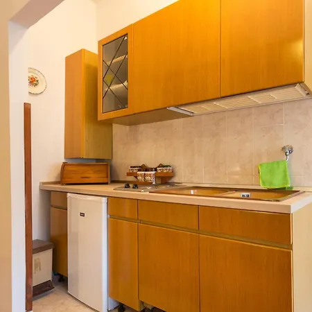 And Spacious Apartment- Silvio 2 Banjole