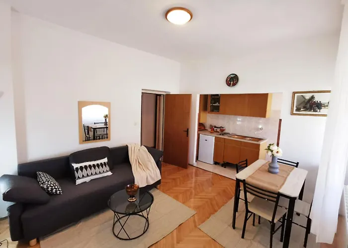 And Spacious Apartment- Silvio 2 Banjole