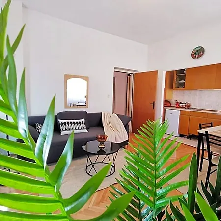 And Spacious Apartment- Silvio 2 * Banjole